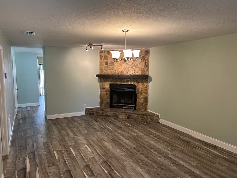 3335 Timberline Rd W — Photo 6