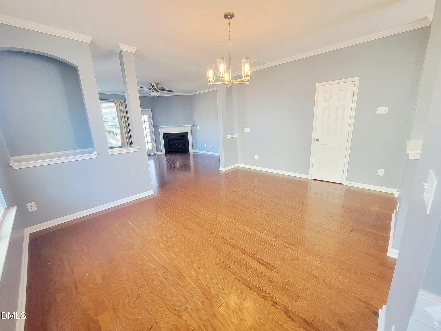 2 bed, 2.5 bath, 1456 sqft, $1,650 — Photo 3
