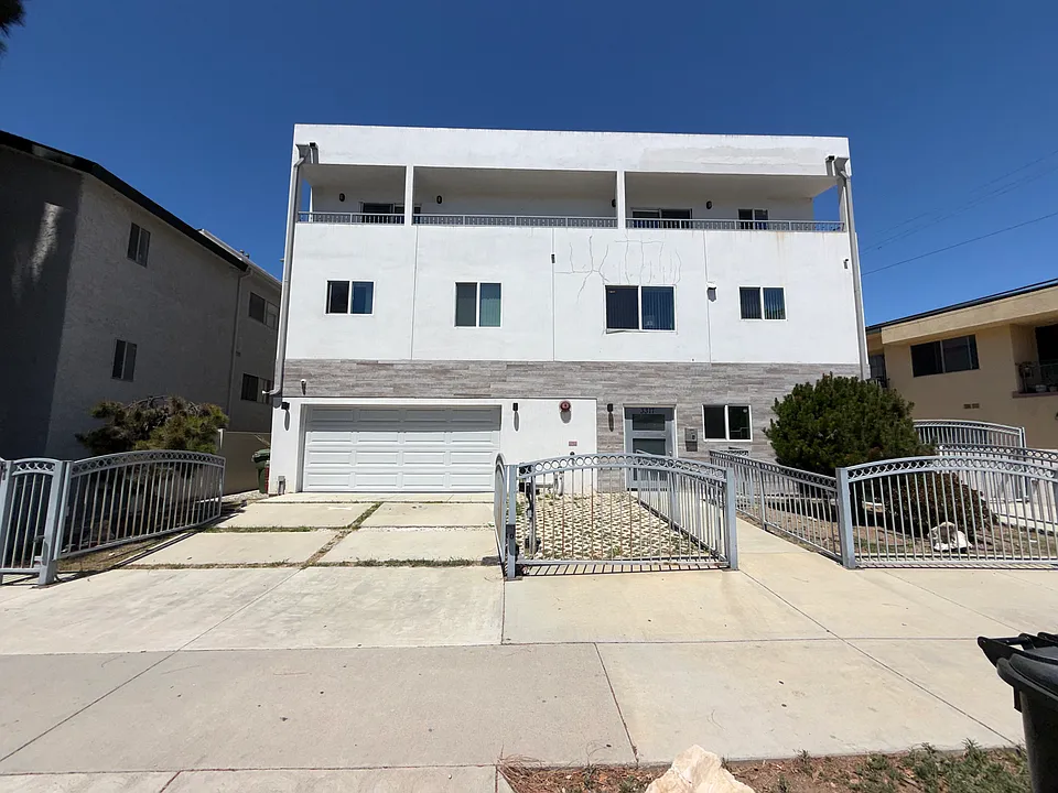 3317 Bagley Ave #5