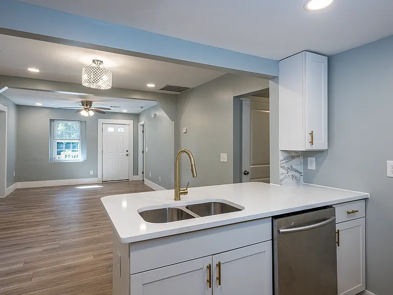 2227 Telhurst St SW — Photo 4