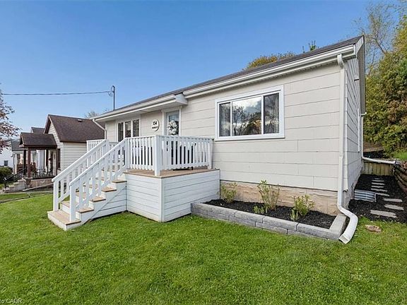 3rd image of 154 Forest Rd