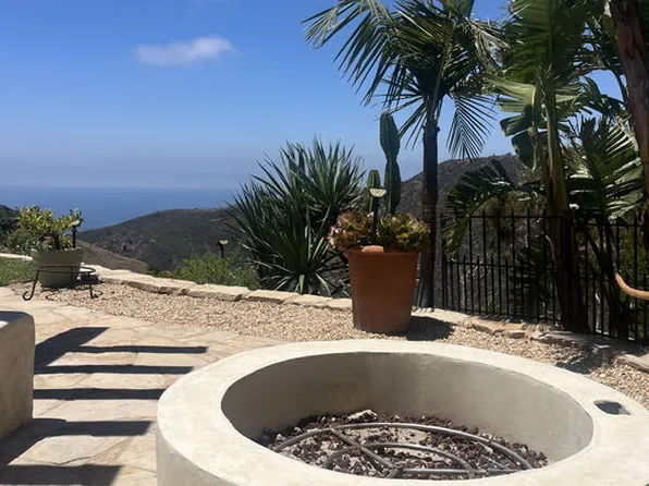 16878 Charmel Ln, Pacific Palisades, CA 90272
