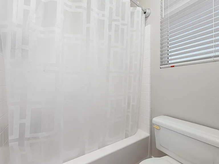 39299 Gainsborough Dr — Photo 17
