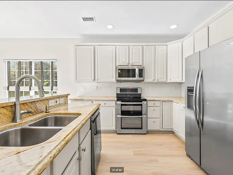 20307 Southshore Dr — Photo 10
