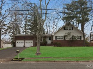 26 Jonathan Dr, Edison, NJ 08820