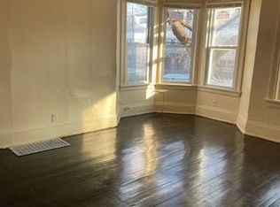 2322-24 W. Juneau Ave, Milwaukee, WI 53233