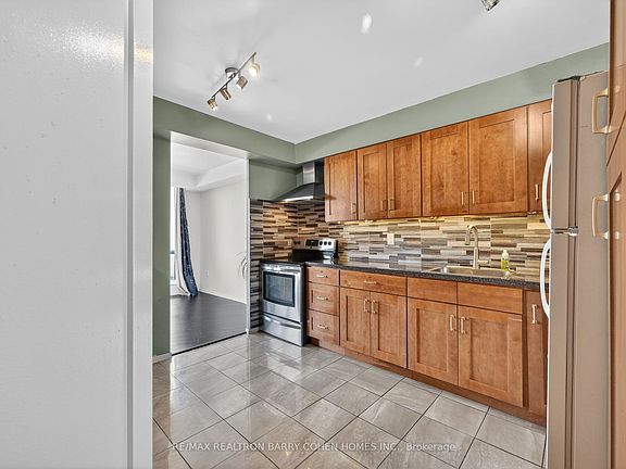 4th image of 150 Neptune Dr #304