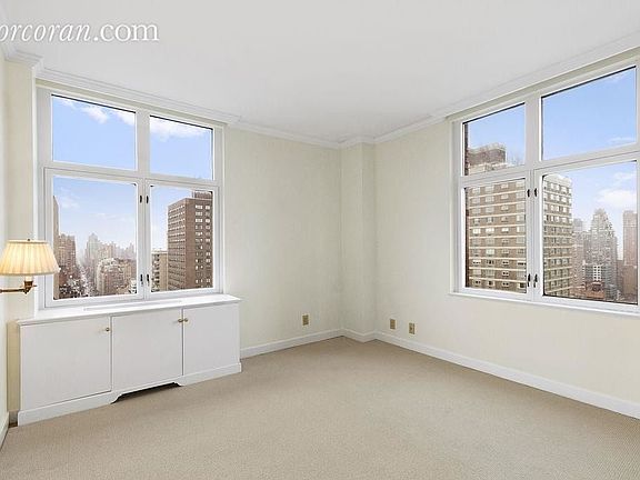 5th image of 188 E 70th St APT 26A