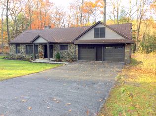 313 Thais Rd, Averill Park, NY 12018