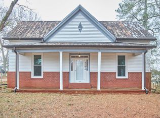 121 W Main St, Coats, NC 27521