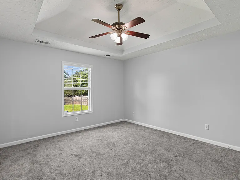 113 Westchester Dr — Photo 13