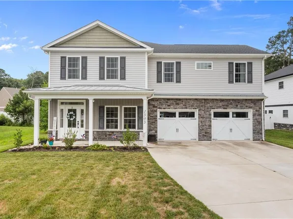 1303 Fulton Ln, Chesapeake, VA 23320