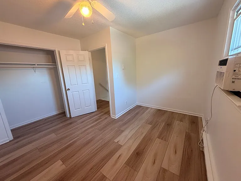 200 Memorial Park Dr — Photo 24