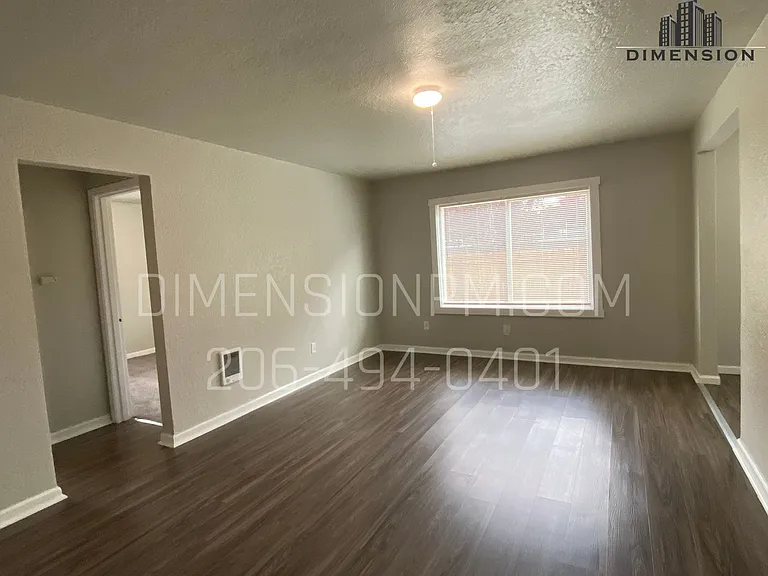 5401 Pacific Apartments — Photo 13