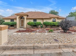 437 Dove Ln, Fort Worth, TX 76108