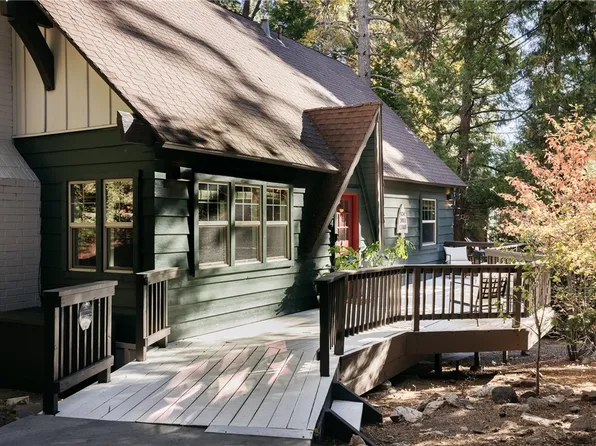 224 Crest Cir, Lake Arrowhead, CA 92352