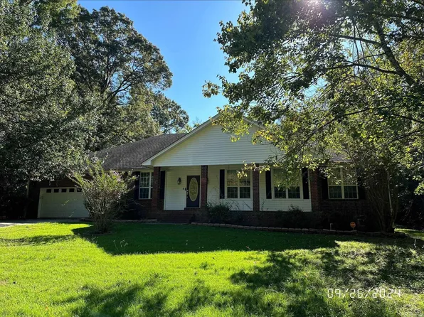 144 Timberbend Dr, Crossett, AR 71635