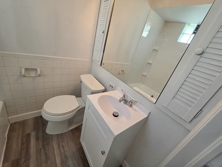 Full bathroom