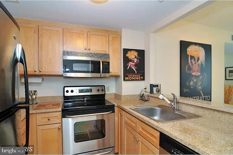 1150 K St NW #1305 — Photo 8