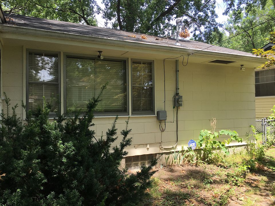 1st image of 1530 Comet Dr
