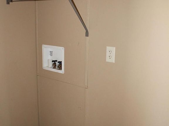 5th image of 930 W Expressway 83 #267