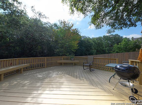 2nd image of 2444 Woodbridge Way