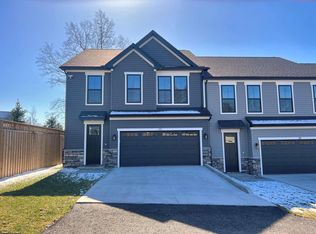 20 Reyes Ln, Morgantown, WV 26508