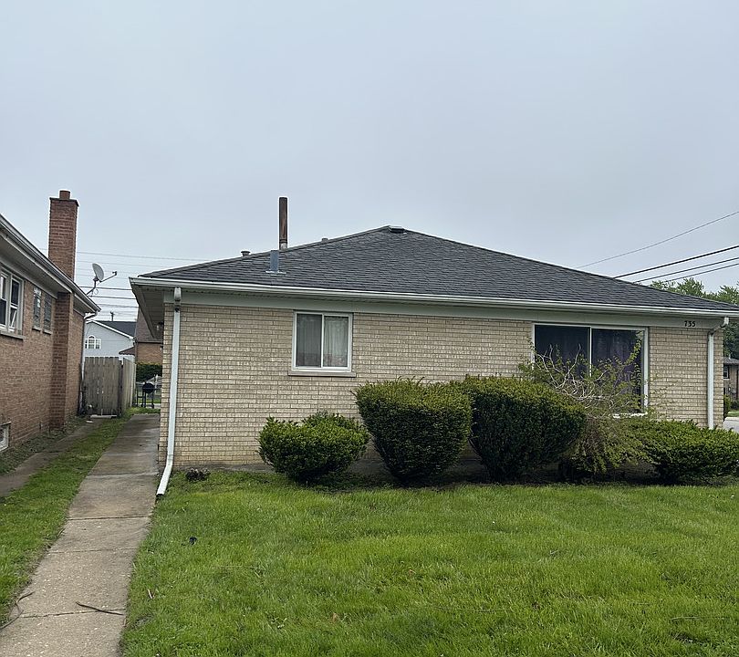 2nd image of 735 May St