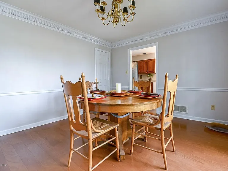 3904 Vantage Pl — Photo 9