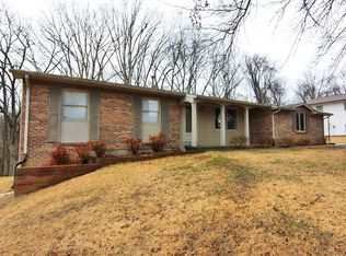 2731 Tanglewood Dr, Cape Girardeau, MO 63701