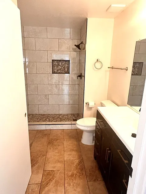 3 bed, 1000 sqft, $1,250 — Photo 3