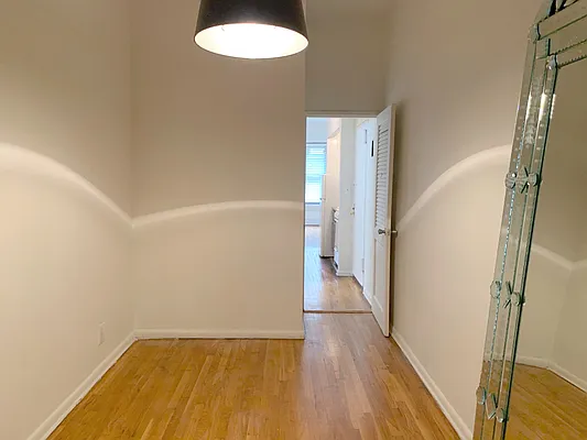 Rented by Bond New York | media 24