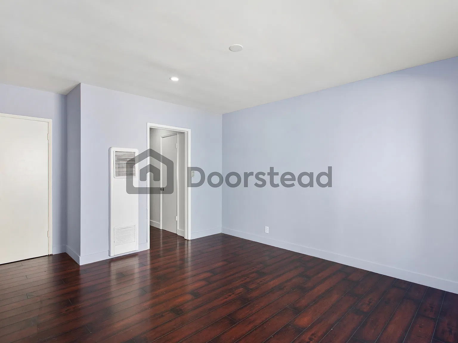 Studio, 1.0 bath, 300 sqft, $1,600 — Photo 4
