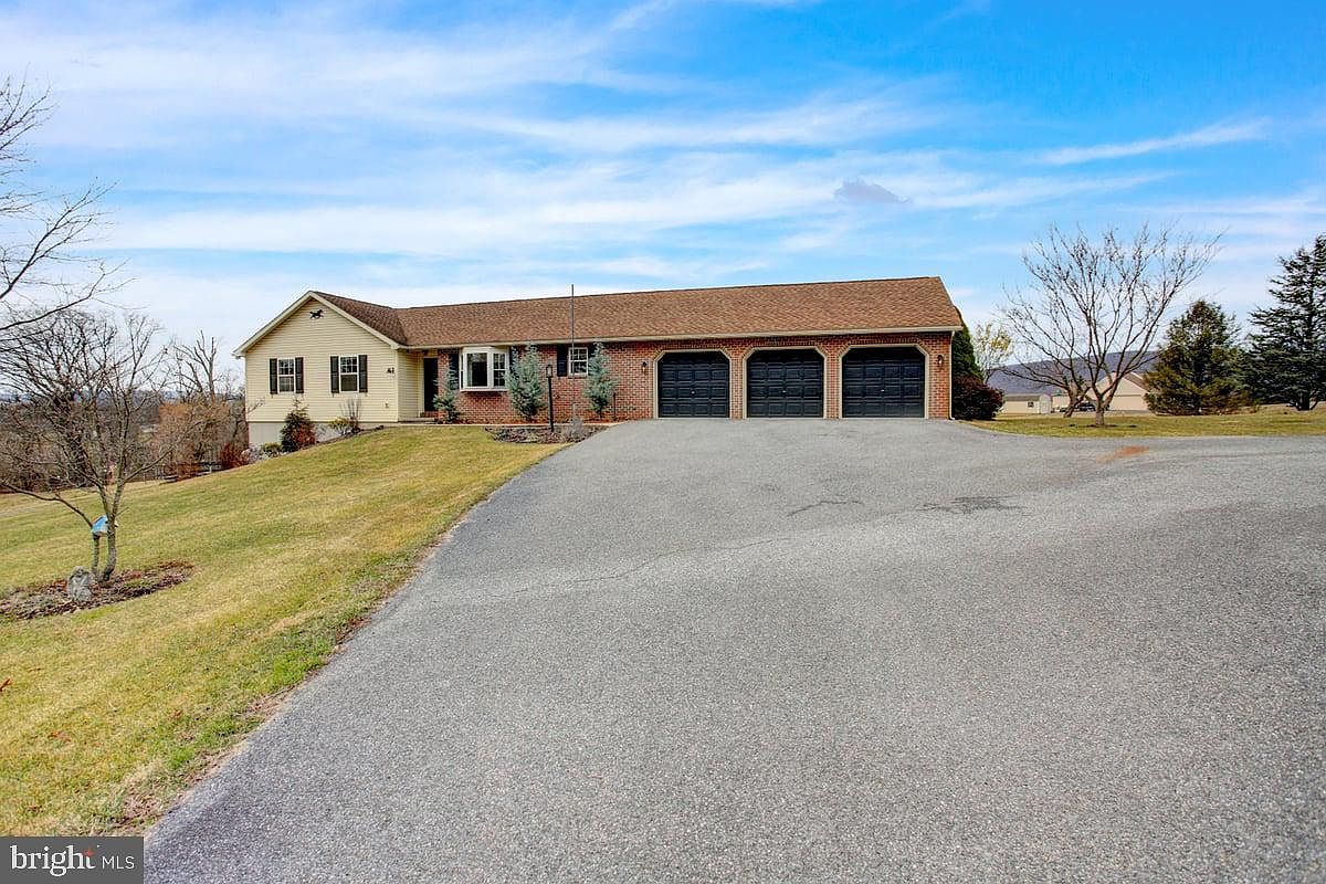 435 Sunday Rd, Lenhartsville, PA 19534 | Zillow