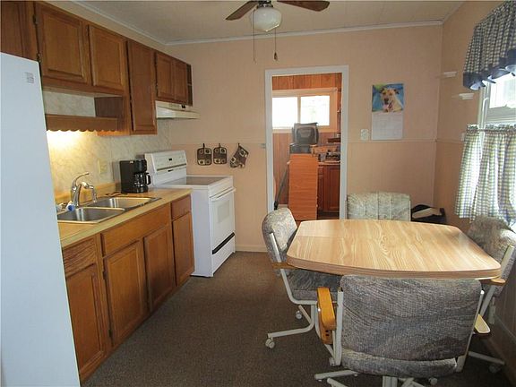 5th image of 207 Cedarbrook Dr