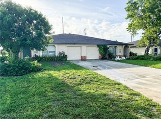2825 SW Santa Barbara Pl, Cape Coral, FL 33914