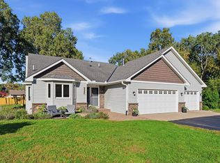 857 Oday St S, Maplewood, MN 55119