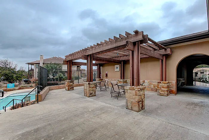 310 Bellagio Dr — Photo 27