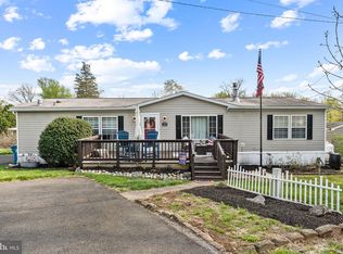 2 Skyview Ln, Quakertown, PA 18951