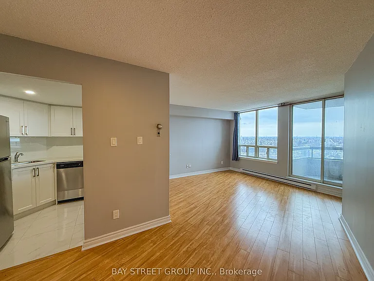 150 Alton Towers Cir #1007 — Photo 3