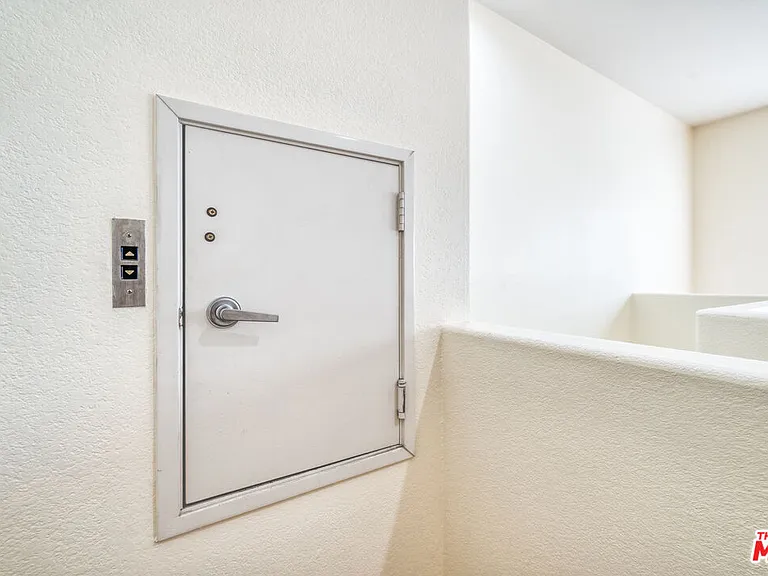 1133 Jewett Dr — Photo 25