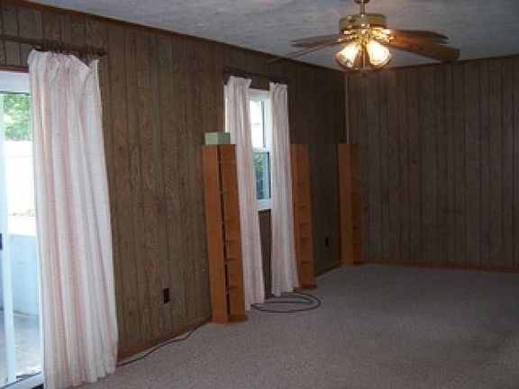 4th image of 3464 Underwood Ct SE