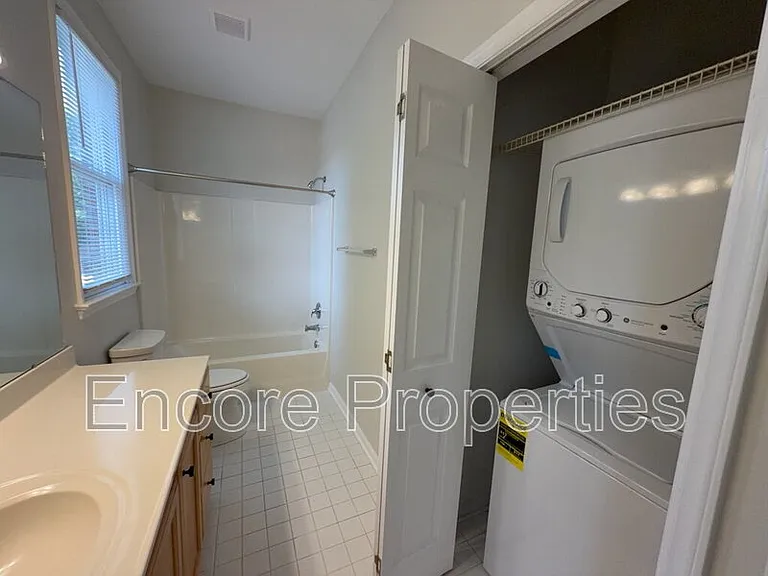 800 W Savannah Ridge Rd #101 — Photo 12