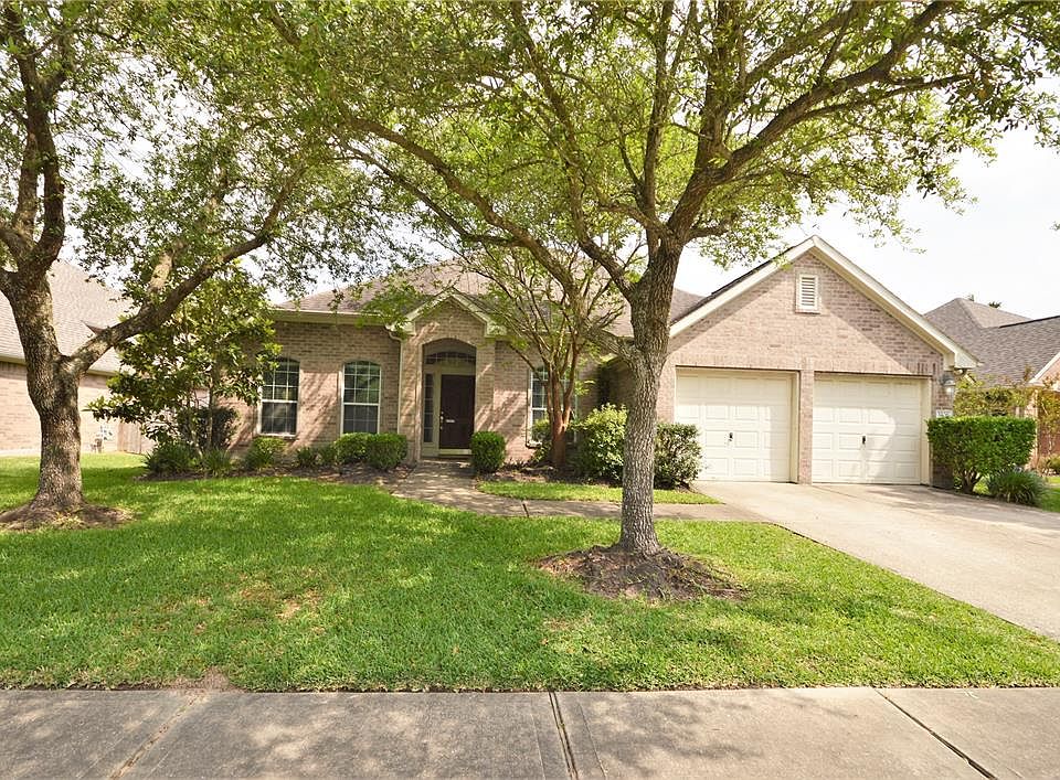 1st image of 3206 White Sands Way
