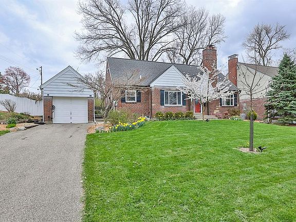 2nd image of 7138 Glenellyn Dr