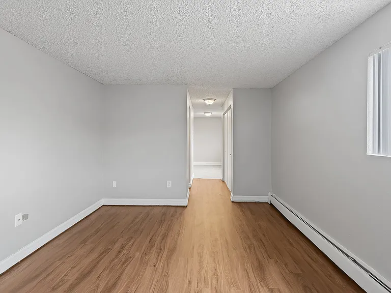 Greenway Apartments — Photo 16