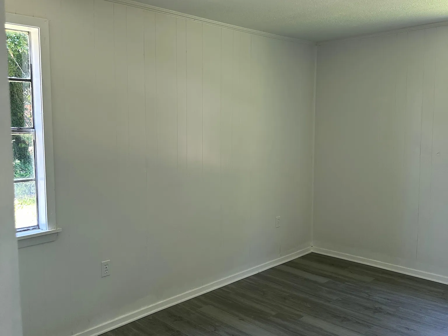3 bed, 869 sqft, $1,100 — Photo 4