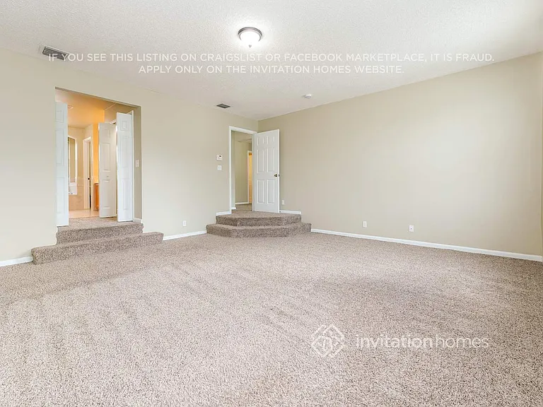 15062 Oak Chase Ct — Photo 9