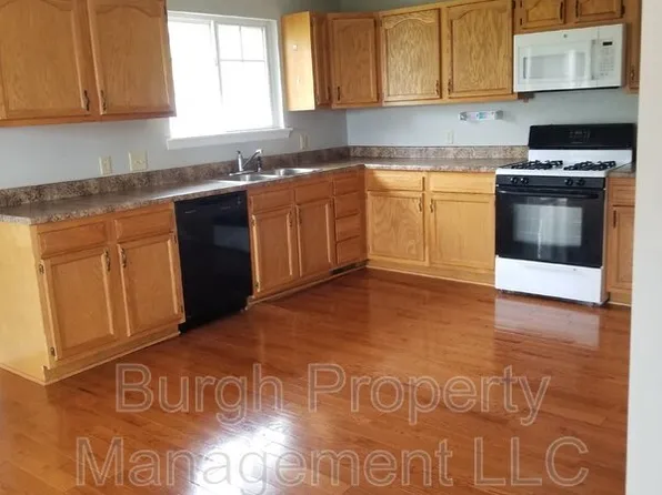 801 Wingate Dr, Pittsburgh, PA 15205