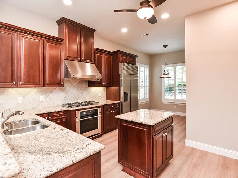 3128 Bloomfield Ct — Photo 6